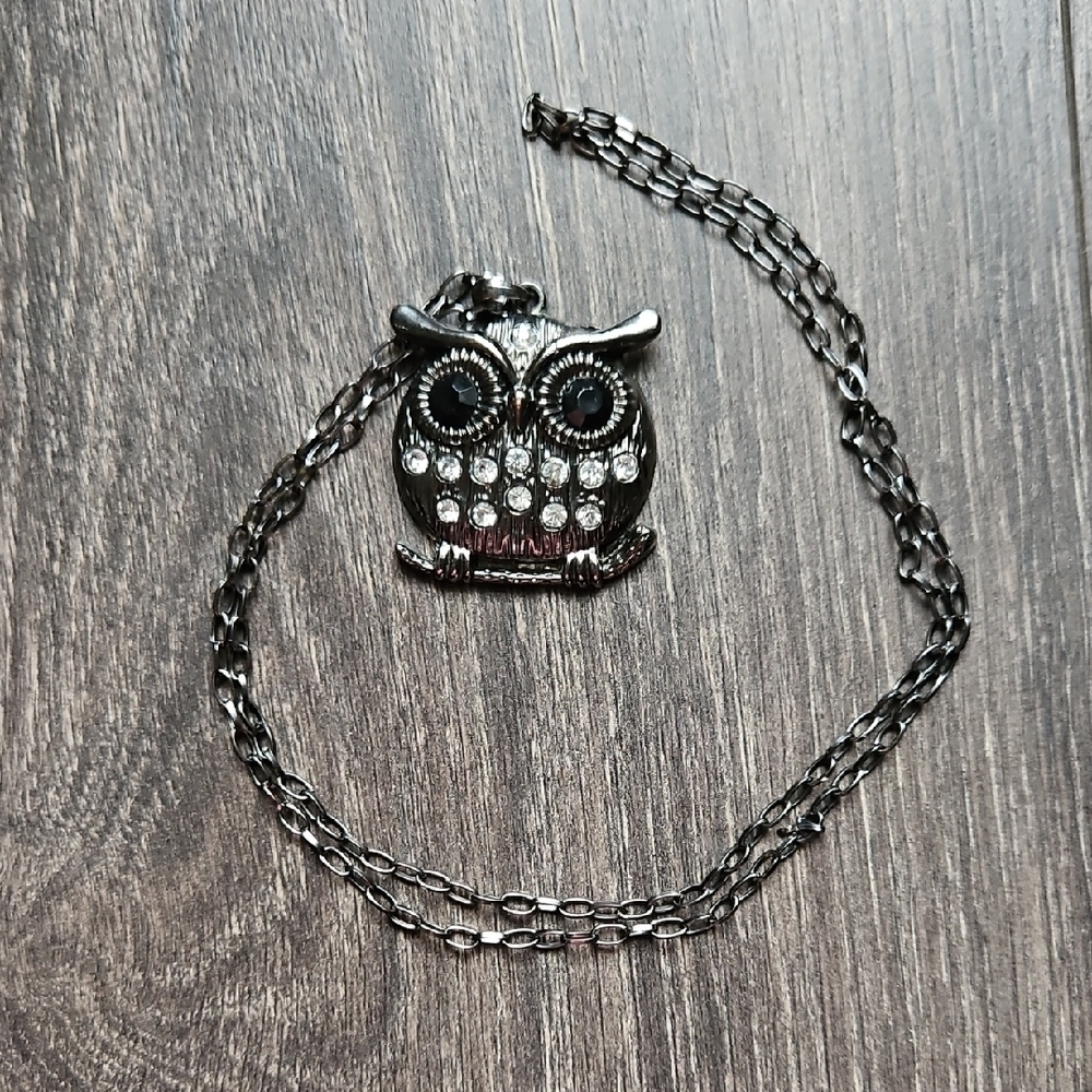 Silver Owl Pendant Necklace